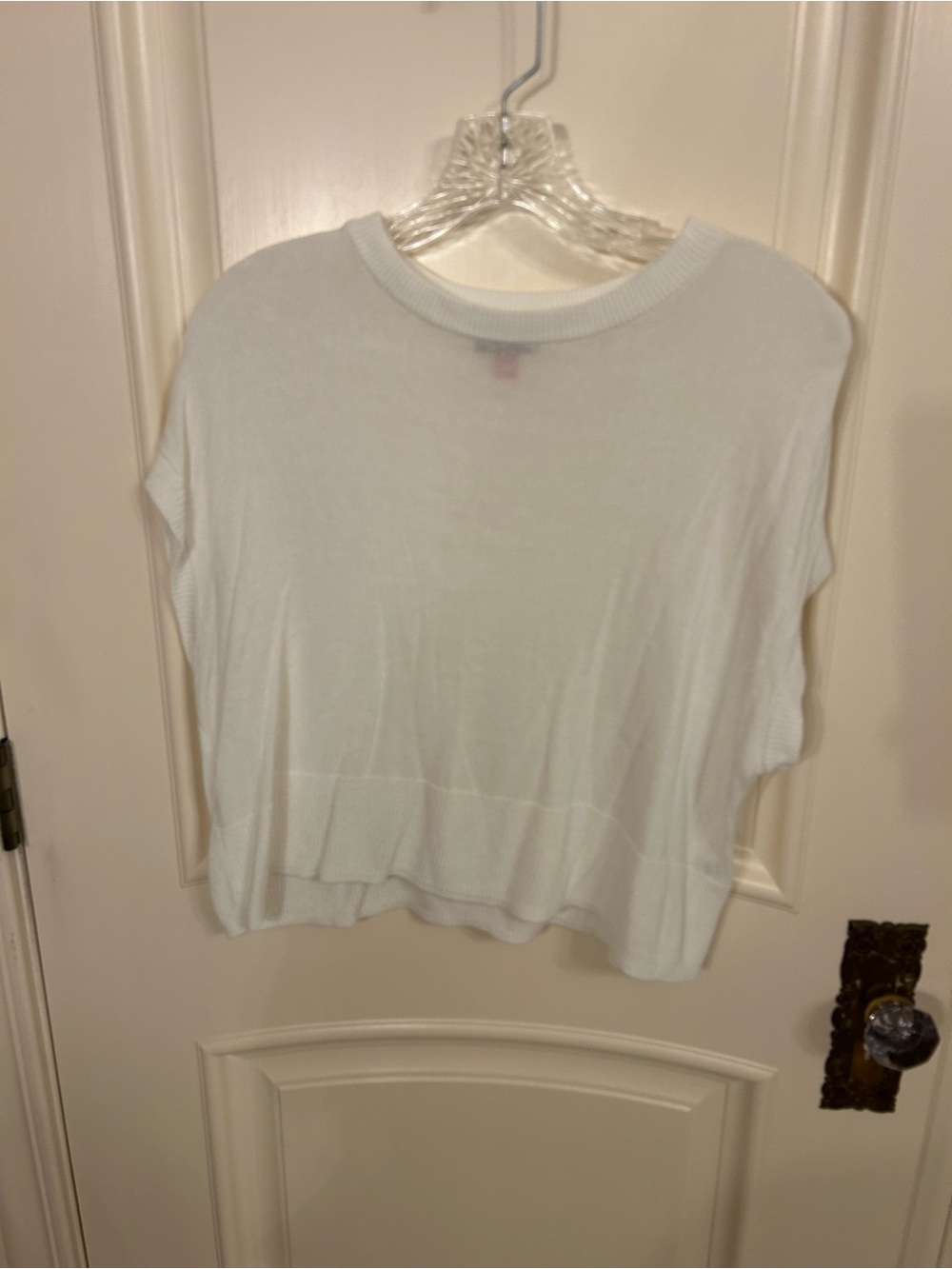 Vince Camuto White Short-Sleeve Cropped Knit Top
